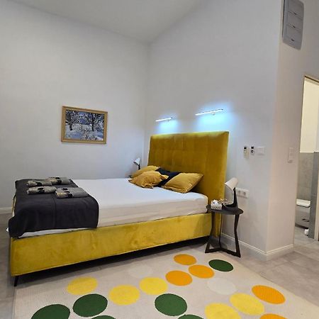 Cozy Studio In The Heart Of Buda Boedapest Buitenkant foto
