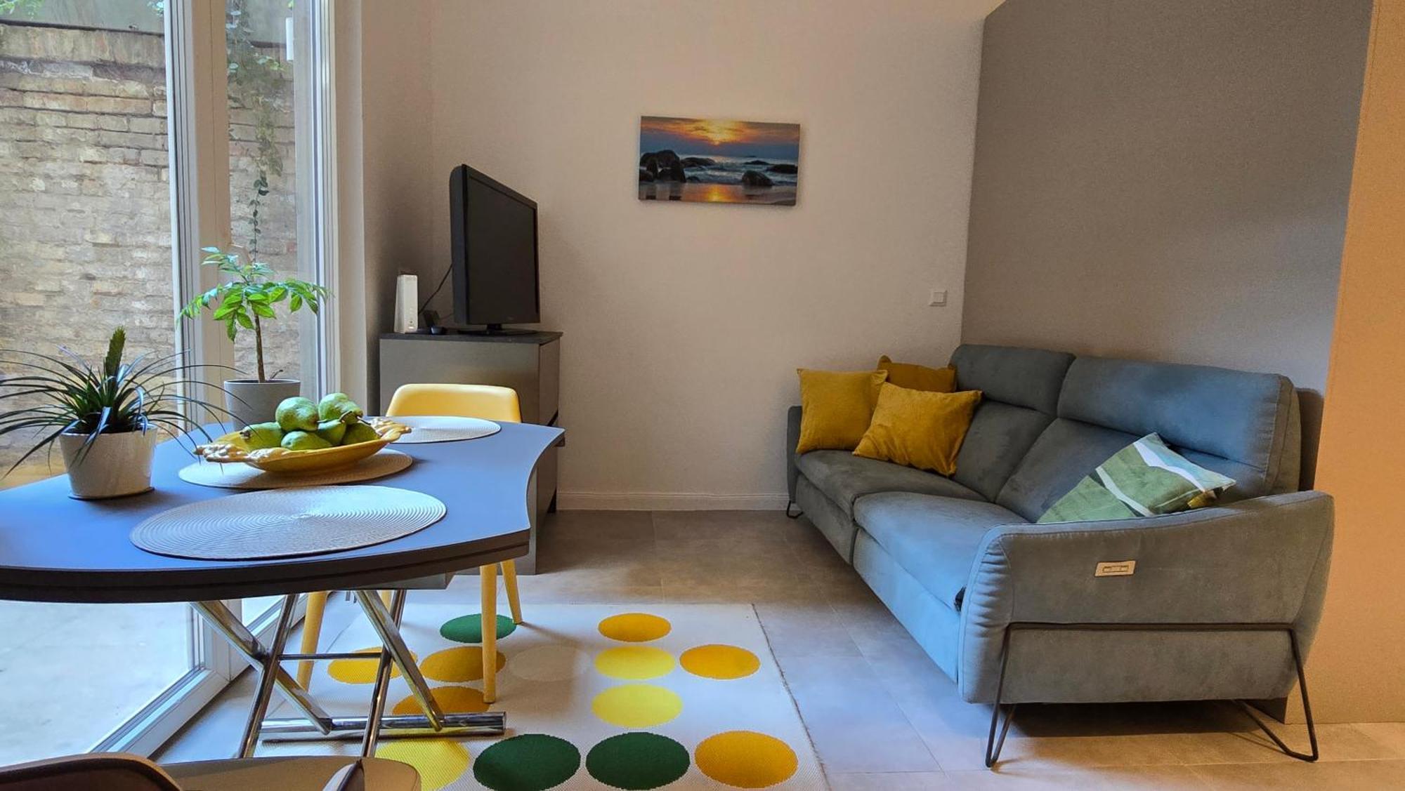 Cozy Studio In The Heart Of Buda Boedapest Buitenkant foto
